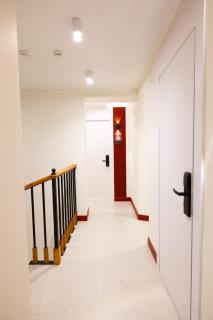 Twin OAKS Hotel - 1