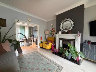 Homely 2BDR Bray Retreat with Office and Garden - 0