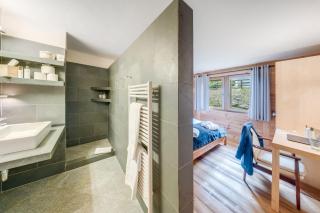 Art-Filled Four-Bedroom Penthouse in Verbier - 1