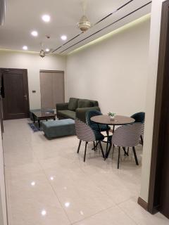 Premium 1BHK Green Velvet Suite with Pool Access - 8