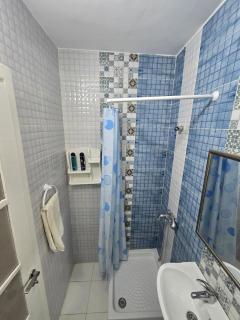 Charming Sea View Unit - 4
