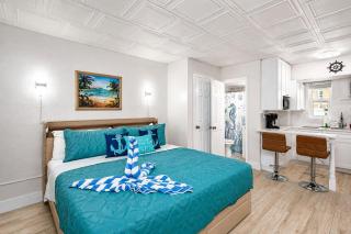 Tropic Terrace Suite 16 - 6