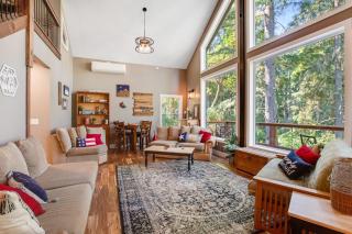 The Classy Cabin - 6