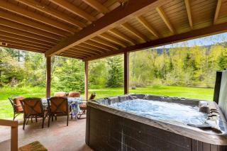 Riverfront Retreat at Lavender Lake - 8