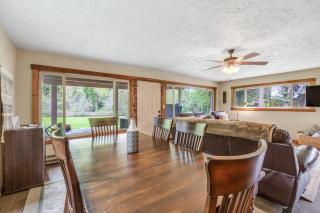 Riverfront Retreat at Lavender Lake - 2