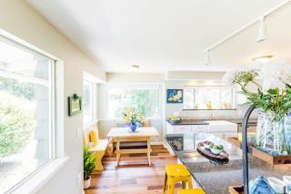 Waterfront Getaway - 3