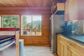 Log Cabin Luxury - 1