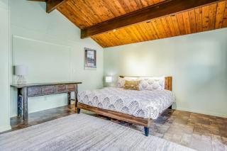 Innkeeper's Lodge at Mount Walker Inn - 1