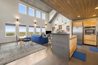 Blue Ocean Lodge - 1