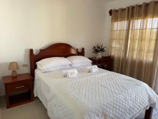 Tillett's Village Lodge - 7