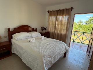 Tillett's Village Lodge - 5