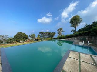 Wild Wayanad Tea Plantation Pool Resort - 6