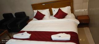 Skyry Hotels Gandhipuram - 8