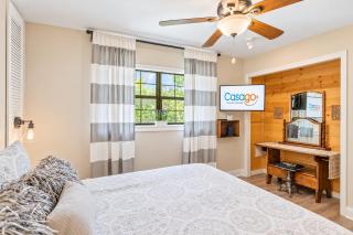 Dog-Friendly Home with High-Speed WiFi, Washer/Dryer, Central AC, & Adult Bikes - St. Augustine - 3