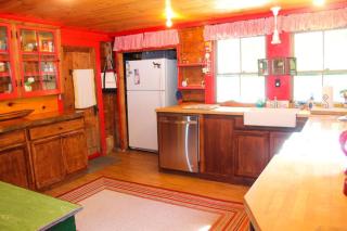 Cottage on Geneva Point - 2