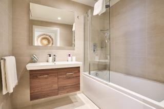 Panorama 20th Floor Suite with Magnificent Views - 1