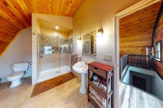 Seneca Lake Getaway - 6