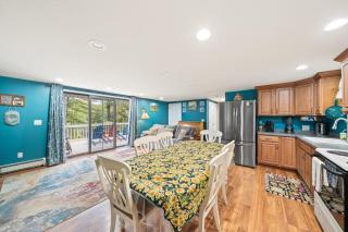 River Retreat - 8