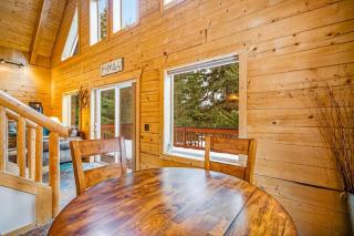 Keechelus Lodge - 2