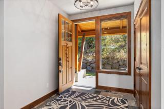 Trailside Lodge - 8