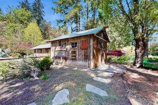 Horsefeathers Farm Studio - 9