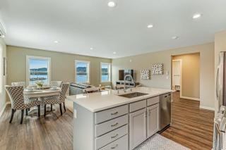 Liberty Bay Loft - 2