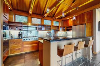 No-Bank Waterfront Stunner – Driftwood Compound on Fidalgo Island - 4