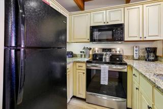 Highridge Condo Unit C7 - 1