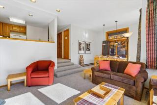 Highridge Condo Unit F2 - 8