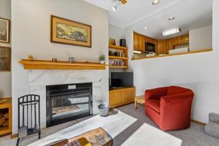 Highridge Condo Unit F2 - 2