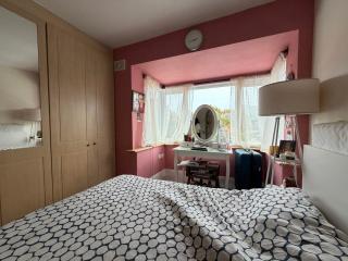 Homely 2BDR Bray Retreat with Office and Garden - 1