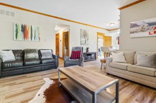 220 Snowbridge w/ Free Shuttle to Village - 3