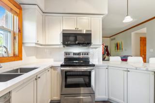 220 Snowbridge w/ Free Shuttle to Village - 1