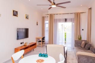 Rustic 1BR Apartment near city Muyenga - 0