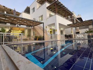 Bodrum eaSon Villa 350m2 Full Sea View with Private Infinity Fenced Pool - 4