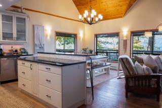The Overlook, Luxury Lakeside Home with Dock - 2