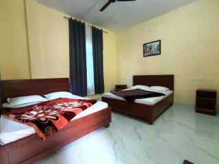 Radha Krishan Homestay - 8