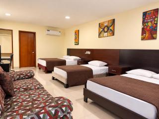 HM International Hotel - 8
