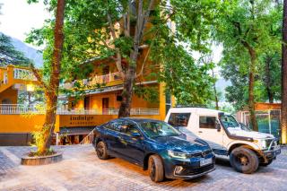Indulge McLeodganj by Pack - 9