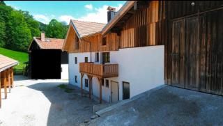 Großzügige Wohnung in historischem Anwesen am See - 7