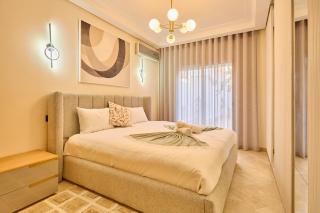 Luxury Apartment, Private Terrace & Parking Share - 6