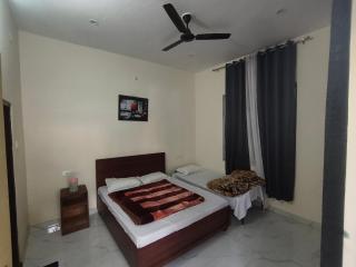Radha Krishna Homestay - 5