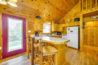 80 Acres & Picturesque Views! 2 Smithville Cabins - 3