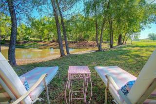 Hot Tub & Fire Pits at Willow Pond Cottage - 6