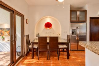 Casa Ceiba - 4 Bedroom Villa with Private Pool and great location in trendy neighborhood - fits 8 - 4