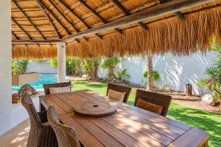 Casa Ceiba - 4 Bedroom Villa with Private Pool and great location in trendy neighborhood - fits 8 - 1