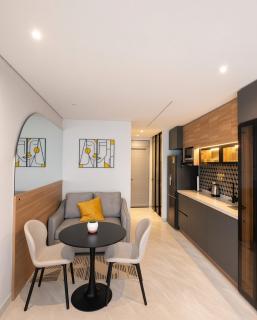 Cozy, Fully Equipped Apartment - 9
