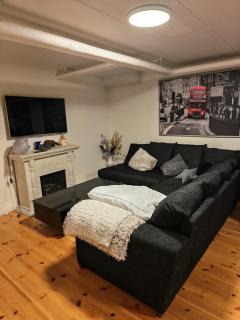 Room - 9