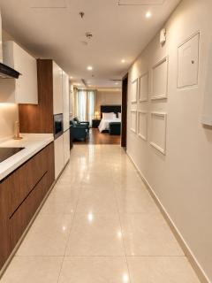 Goldcrest Mall apartments - Luxury Studio by Alvis Suite - DHA Lahore - 6