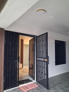 Modern 3 Bedroom Flat, Nadawa, Suva - 4